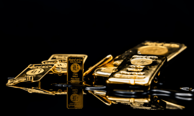 What is the Difference Between Cast Gold Bars and Minted Gold Bars?